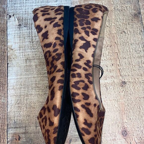 Lane Bryant Dream Cloud Round-Toe Flat - Leopard Print - Picture 7 of 10